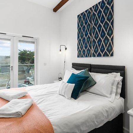 Coppercroft Cottage - Stunning Coastal Home, Walk To Beach, Sleeps 4 Porthtowan Экстерьер фото
